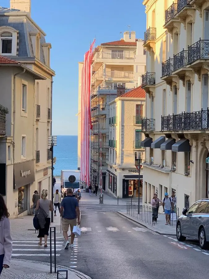 Apartment Biarritz Centre Pres Avenue De Verdun 10 Mn A Pied De La Grande Plage 4 Personnes France